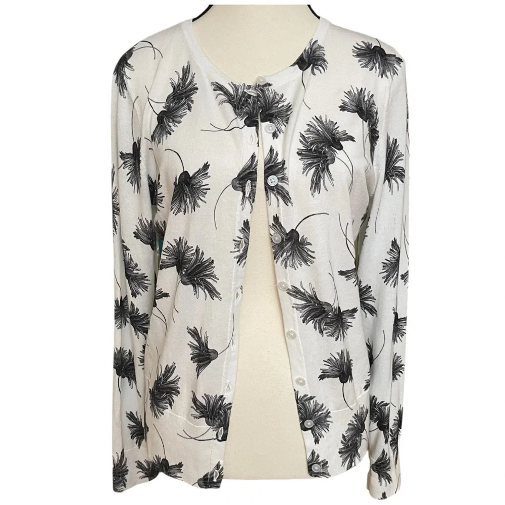 Talbots Floral Print Cardigan Sweater Cream Black Button Front Women’s Medium‎